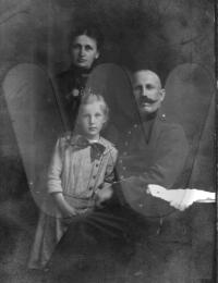 Trede Johannes Christian, Maria Dorothea, Alice 1917.jpg